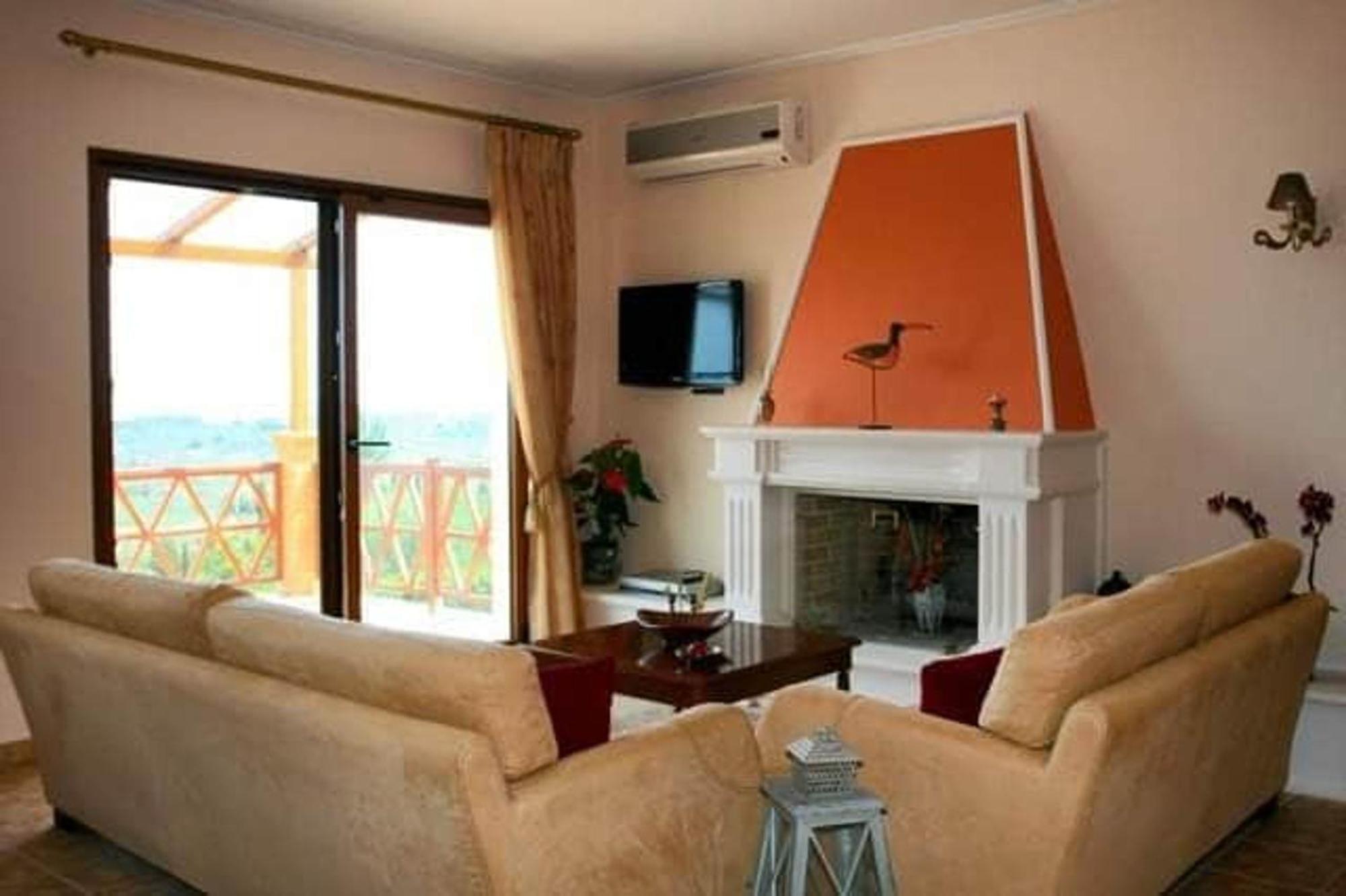 Villa Clairy Mouzákion Extérieur photo
